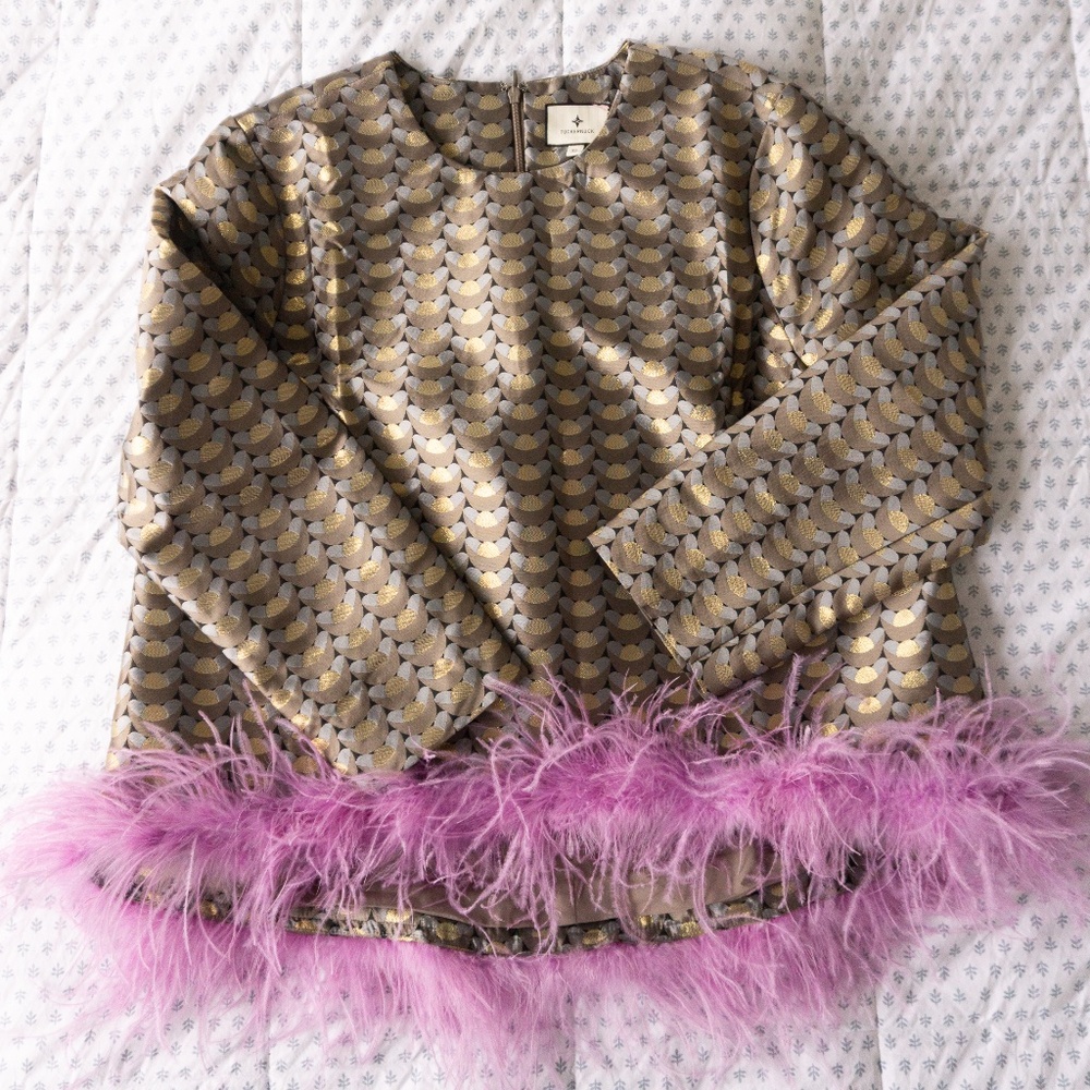 TUCKERNUCK Feathered Champagne Pop Tara Blouse: Size Extra-Large (XL)